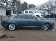 ✅ 2015 Lincoln MKZ • VIN: 3LN6L2J90FR616800 • Lot: 41683401. Wystawiony na IAAI z przebiegiem 92 239 mil. Bezpłatny archiwum sprzedaży aukcyjnych z USA i szczegółowy raport historii pojazdu na DreamBid. Zdjęcie 13.