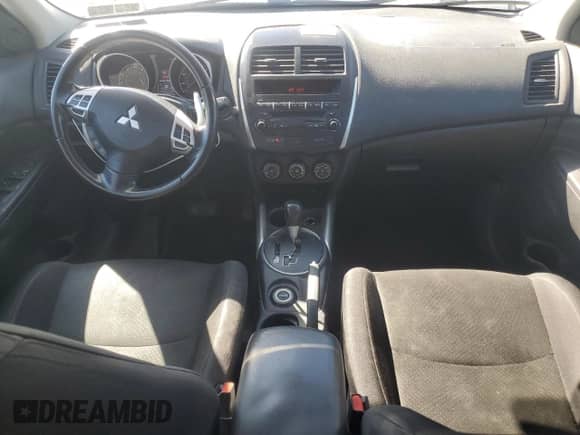 2013 Mitsubishi Outlander ES z VIN 4A4AR3AU6DE005539, wystawiony jako Copart lot #81993375 z przebiegiem 177 817 mil mil oraz Czysty tytuł • Clean title. Historia ofert i sprzedaży dostępna na DreamBid. Obrazek 8.
