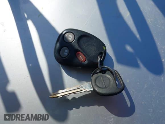 ✅ 2007 Saturn VUE I4 • VIN: 5GZCZ33D77S824335 • Lot: 41967781. Wystawiony na IAAI z przebiegiem 107 128 mil. Bezpłatny archiwum sprzedaży aukcyjnych z USA i szczegółowy raport historii pojazdu na DreamBid. Zdjęcie 11.