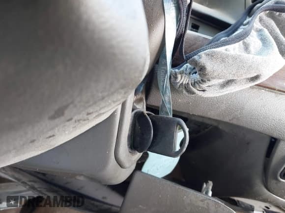 ✅ 2011 Ford Crown Victoria LX • VIN: 2FABP7EV2BX170338 • Лот: 42615196. Опубликован ранее на IAAI с пробегом 160 417 миль. Бесплатный доступ к архиву аукционных продаж из США и подробный отчёт об истории автомобиля на DreamBid. Изображение 11.