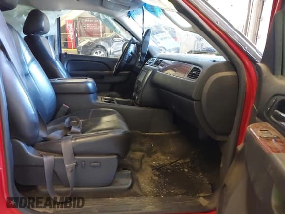 ✅ 2011 GMC Sierra 1500 SLT • VIN: 3GTP2WE33BG390640 • Лот: 43505185. Опубликован ранее на IAAI с пробегом 191 240 миль. Бесплатный доступ к архиву аукционных продаж из США и подробный отчёт об истории автомобиля на DreamBid. Изображение 5.