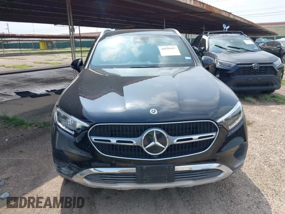 ✅ 2023 Mercedes-Benz GLC 300 • VIN: W1NKM4HB8PU033947 • Lot: 41929997. Listed on IAAI with Not provided. Free auction sales archive from the USA and detailed vehicle history report at DreamBid. Image 12.