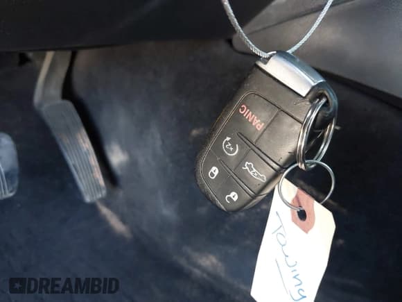 ✅ 2014 Chrysler 300 S • VIN: 2C3CCAGGXEH374510 • Лот: 43329759. Опубликован ранее на IAAI с пробегом 111 160 миль. Бесплатный доступ к архиву аукционных продаж из США и подробный отчёт об истории автомобиля на DreamBid. Изображение 11.