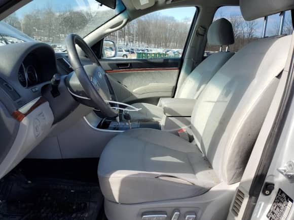 2011 Hyundai Veracruz GLS с VIN KM8NUDCC6BU155036, выставлен на аукционе Copart как лот 45884375 с пробегом 199 444 миль миль и Списание • Salvage title. История ставок и продаж доступна на DreamBid. Изображение 7.