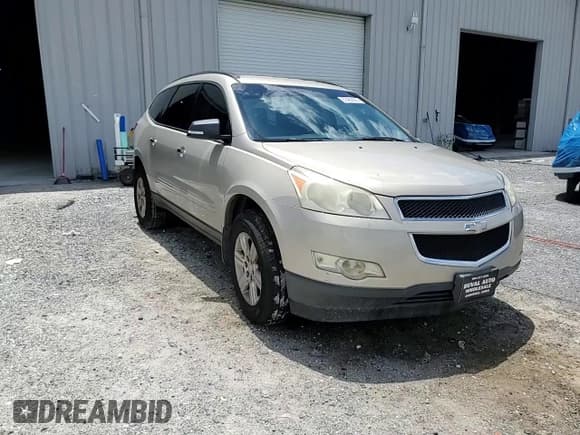 ✅ 2012 Chevrolet Traverse 1LT • VIN: 1GNKRGED6CJ169609 • Lot: 67489565. Wystawiony na Copart z przebiegiem 143 963 mil. Bezpłatny archiwum sprzedaży aukcyjnych z USA i szczegółowy raport historii pojazdu na DreamBid. Zdjęcie 14.
