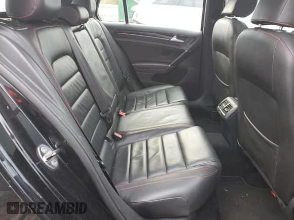 ✅ 2015 Volkswagen Golf GTI S • VIN: 3VW4T7AU9FM001041 • Лот: 92532365. Опубликован ранее на Copart с пробегом 138 979 миль. Бесплатный доступ к архиву аукционных продаж из США и подробный отчёт об истории автомобиля на DreamBid. Изображение 10.