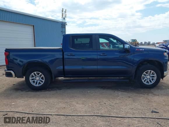 2019 Chevrolet Silverado 1500 LT z VIN 1GCUYDED3KZ149983, wystawiony jako IAAI lot #42937987 z przebiegiem 139 161 mil mil oraz . Historia ofert i sprzedaży dostępna na DreamBid. Obrazek 13.