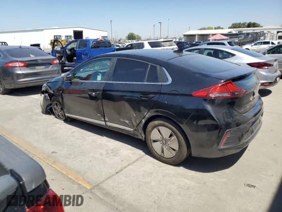 2020 Hyundai Ioniq SE с VIN KMHC75LC0LU213681, выставлен на аукционе Copart как лот 66241174 с пробегом 109 869 миль миль и Списание • Salvage title. История ставок и продаж доступна на DreamBid. Изображение 2.