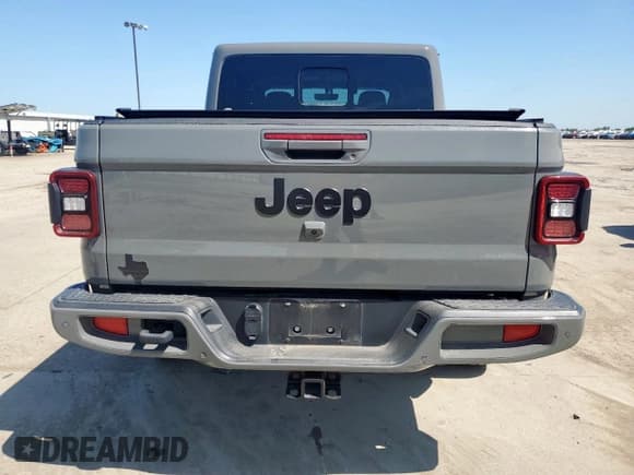 ✅ 2022 Jeep Gladiator High Altitude • VIN: 1C6HJTFG0NL178705 • Lot: 60988265. Listed on Copart with 51,143 mi. Free auction sales archive from the USA and detailed vehicle history report at DreamBid. Image 6.