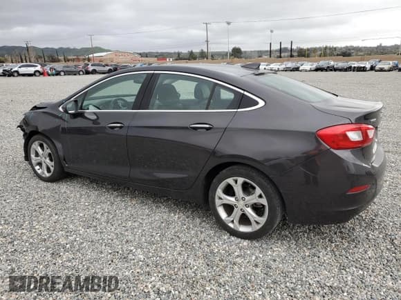 ✅ 2017 Chevrolet Cruze Premier • VIN: 1G1BF5SM6H7195893 • Lot: 41030333. Wystawiony na Copart z przebiegiem 58 422 mil. Bezpłatny archiwum sprzedaży aukcyjnych z USA i szczegółowy raport historii pojazdu na DreamBid. Zdjęcie 2.