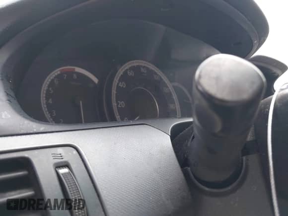 2014 Honda Accord LX с VIN 1HGCR2F39EA246032, выставлен на аукционе IAAI как лот 43297373 с пробегом Не указан миль и . История ставок и продаж доступна на DreamBid. Изображение 7.