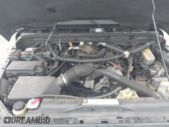 ✅ 2008 Jeep Wrangler Unlimited Sahara • VIN: 1J4GA59168L608758 • Lot: 42208426. Listed on IAAI with 212,132 mi. Free auction sales archive from the USA and detailed vehicle history report at DreamBid. Image 10.