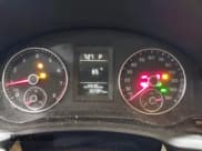 ✅ 2010 Volkswagen Jetta Limited Edition • VIN: 3VWAX7AJ3AM123190 • Lot: 43015100. Listed on IAAI with 182,384 mi. Free auction sales archive from the USA and detailed vehicle history report at DreamBid. Image 7.