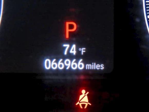 ✅ 2020 Honda Accord Sport • VIN: 1HGCV1F32LA145918 • Lot: 94576035. Wystawiony na Copart z przebiegiem 66 966 mil. Bezpłatny archiwum sprzedaży aukcyjnych z USA i szczegółowy raport historii pojazdu na DreamBid. Zdjęcie 8.