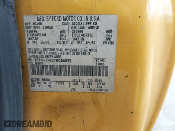 ✅ 2000 Ford F-250 XL • VIN: 1FTNF20L2YEC86829 • Lot: 42752772. Listed on IAAI with 245,449 mi. Free auction sales archive from the USA and detailed vehicle history report at DreamBid. Image 9.