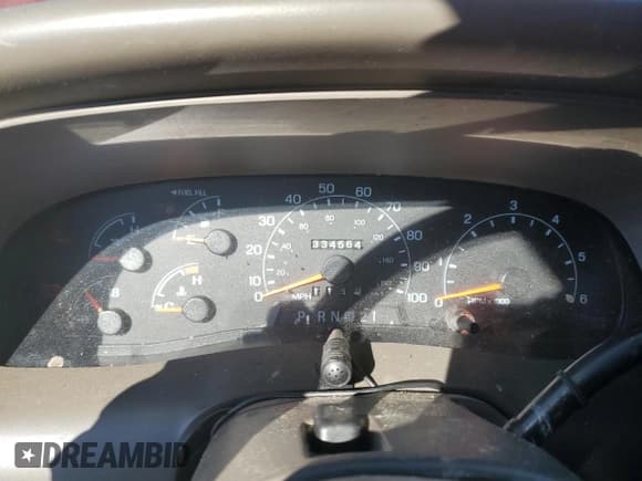 ✅ 2001 Ford Excursion XLT • VIN: 1FMNU41S91EB00633 • Lot: 82747134. Listed on Copart with 334,564 mi. Free auction sales archive from the USA and detailed vehicle history report at DreamBid. Image 9.