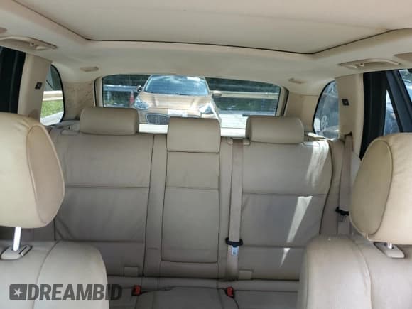 ✅ 2006 BMW X5 4.4i • VIN: 5UXFB535X6LV29423 • Lot: 65784735. Listed on Copart with 150,375 mi. Free auction sales archive from the USA and detailed vehicle history report at DreamBid. Image 10.