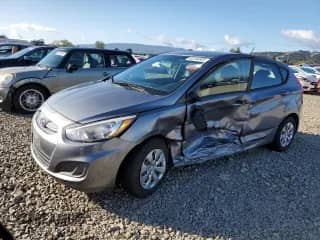 2017 Hyundai Accent SE с VIN KMHCT5AE2HU346773, выставлен на аукционе Copart как лот 82249305 с пробегом 68 924 миль миль и Списание • Salvage title. История ставок и продаж доступна на DreamBid. Изображение 1.
