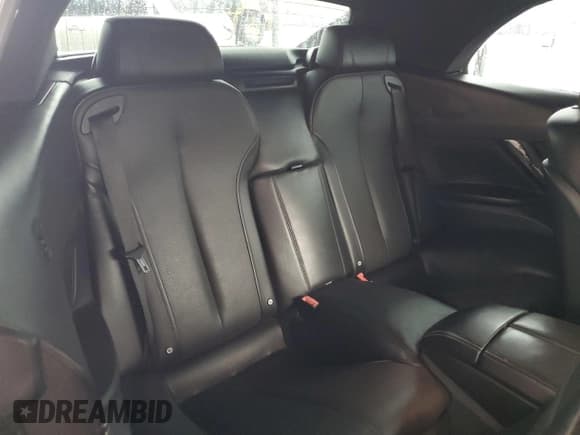 ✅ 2012 BMW 6 Series 650i • VIN: WBALZ3C53CC397375 • Lot: 90095315. Wystawiony na Copart z przebiegiem 134 664 mil. Bezpłatny archiwum sprzedaży aukcyjnych z USA i szczegółowy raport historii pojazdu na DreamBid. Zdjęcie 10.