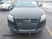 ✅ 2008 Audi Q7 Premium • VIN: WA1BV74L48D010147 • Lot: 42063353. Wystawiony na IAAI z przebiegiem 214 409 mil. Bezpłatny archiwum sprzedaży aukcyjnych z USA i szczegółowy raport historii pojazdu na DreamBid. Zdjęcie 6.