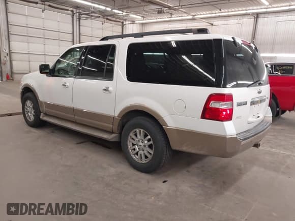 ✅ 2013 Ford Expedition Max XLT • VIN: 1FMJK1J50DEF51970 • Лот: 42086959. Опубликован ранее на IAAI с пробегом 189 457 миль. Бесплатный доступ к архиву аукционных продаж из США и подробный отчёт об истории автомобиля на DreamBid. Изображение 3.