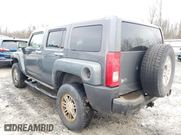 ✅ 2009 Hummer H3 SUV • VIN: 5GTEN13E998115773 • Лот: 83331834. Опубликован ранее на Copart с пробегом 246 122 миль. Бесплатный доступ к архиву аукционных продаж из США и подробный отчёт об истории автомобиля на DreamBid. Изображение 2.