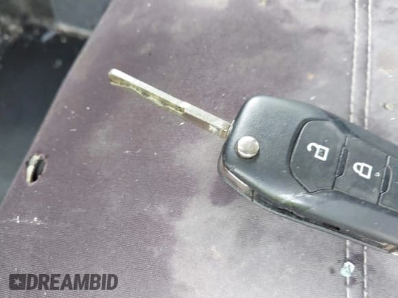 ✅ 2017 Ford F-250 Lariat • VIN: 1FT7W2B6XHED69215 • Lot: 42473798. Wystawiony na IAAI z przebiegiem 158 697 mil. Bezpłatny archiwum sprzedaży aukcyjnych z USA i szczegółowy raport historii pojazdu na DreamBid. Zdjęcie 11.