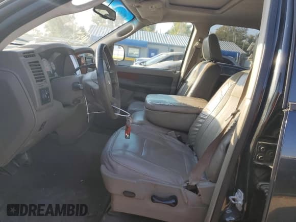 ✅ 2007 Dodge 1500 SLT • VIN: 1D7HA18257S185887 • Лот: 76272924. Опубликован ранее на Copart с пробегом 169 872 миль. Бесплатный доступ к архиву аукционных продаж из США и подробный отчёт об истории автомобиля на DreamBid. Изображение 14.