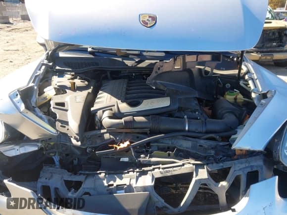 ✅ 2013 Porsche Cayenne • VIN: WP1AA2A28DLA11909 • Лот: 43743301. Опубликован ранее на IAAI с пробегом 121 479 миль. Бесплатный доступ к архиву аукционных продаж из США и подробный отчёт об истории автомобиля на DreamBid. Изображение 10.