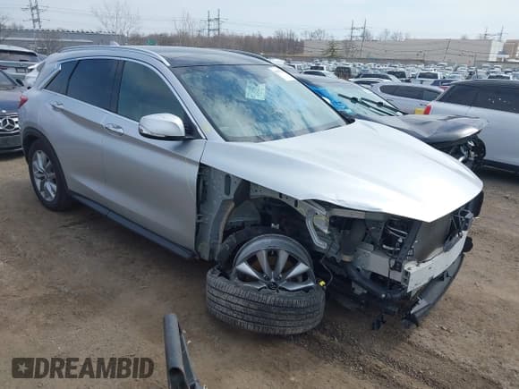 ✅ 2019 Infiniti QX50 Luxe • VIN: 3PCAJ5M37KF148220 • Lot: 41881786. Wystawiony na IAAI z przebiegiem 34 606 mil. Bezpłatny archiwum sprzedaży aukcyjnych z USA i szczegółowy raport historii pojazdu na DreamBid. Zdjęcie 1.