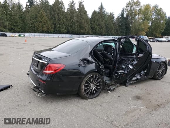 ✅ 2019 Mercedes-Benz E 53 AMG • VIN: WDDZF6BB9KA490416 • Lot: 82569445. Listed on Copart with 63,250 mi. Free auction sales archive from the USA and detailed vehicle history report at DreamBid. Image 3.
