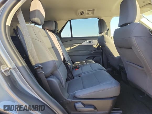 ✅ 2025 Ford Explorer Active • VIN: 1FMUK8DH1SGC30016 • Lot: 85880175. Listed on Copart with 3,491 mi. Free auction sales archive from the USA and detailed vehicle history report at DreamBid. Image 11.