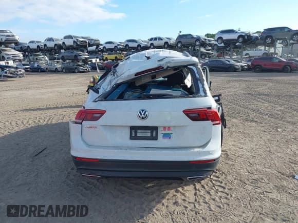 ✅ 2020 Volkswagen Tiguan S • VIN: 3VV1B7AX3LM117545 • Lot: 43578179. Listed on IAAI with 84,593 mi. Free auction sales archive from the USA and detailed vehicle history report at DreamBid. Image 17.