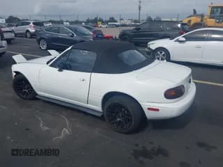 ✅ 1992 Mazda MX-5 Miata • VIN: JM1NA3517N0326729 • Lot: 43640237. Wystawiony na IAAI z przebiegiem 147 363 mil. Bezpłatny archiwum sprzedaży aukcyjnych z USA i szczegółowy raport historii pojazdu na DreamBid. Zdjęcie 3.