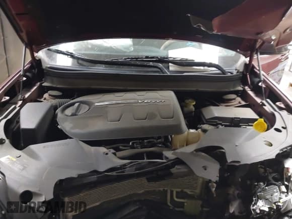 ✅ 2019 Jeep Cherokee Trailhawk Elite • VIN: 1C4PJMBX9KD157485 • Lot: 41419531. Wystawiony na IAAI z przebiegiem 63 208 mil. Bezpłatny archiwum sprzedaży aukcyjnych z USA i szczegółowy raport historii pojazdu na DreamBid. Zdjęcie 10.