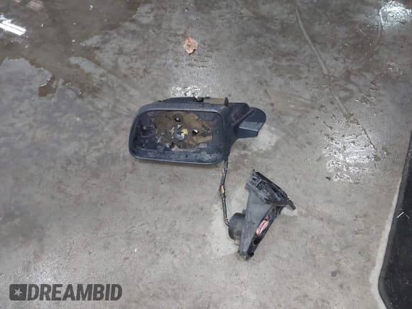 ✅ 2013 Lincoln MKX • VIN: 2LMDJ8JK0DBL31050 • Lot: 43564400. Wystawiony na IAAI z przebiegiem 168 816 mil. Bezpłatny archiwum sprzedaży aukcyjnych z USA i szczegółowy raport historii pojazdu na DreamBid. Zdjęcie 12.