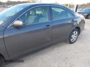 ✅ 2010 Toyota Camry LE • VIN: 4T4BF3EK9AR017149 • Lot: 43499651. Wystawiony na IAAI z przebiegiem 242 431 mil. Bezpłatny archiwum sprzedaży aukcyjnych z USA i szczegółowy raport historii pojazdu na DreamBid. Zdjęcie 6.