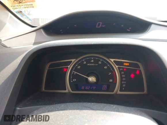 ✅ 2010 Honda Civic • VIN: 2HGFG1B24AH524597 • Lot: 43241874. Listed on IAAI with 181,621 mi. Free auction sales archive from the USA and detailed vehicle history report at DreamBid. Image 7.