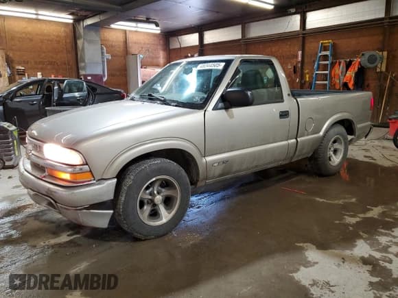 ✅ 2000 Chevrolet S-10 • VIN: 1GCCS1452YK218380 • Лот: 48344505. Опубликован ранее на Copart с пробегом 158 602 миль. Бесплатный доступ к архиву аукционных продаж из США и подробный отчёт об истории автомобиля на DreamBid. Изображение 1.