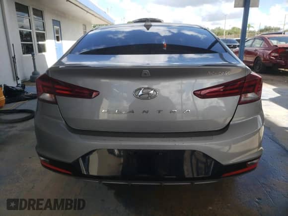 2020 Hyundai Elantra Value Edition с VIN KMHD84LF0LU105969, выставлен на аукционе Copart как лот 82121215 с пробегом 67 108 миль миль и Списание • Salvage title. История ставок и продаж доступна на DreamBid. Изображение 6.