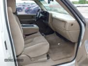 ✅ 2003 GMC Sierra 1500 SLE • VIN: 2GTEC19V631411543 • Лот: 39309570. Опубликован ранее на IAAI с пробегом 162 103 миль. Бесплатный доступ к архиву аукционных продаж из США и подробный отчёт об истории автомобиля на DreamBid. Изображение 5.