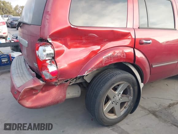 ✅ 2008 Dodge Durango Limited • VIN: 1D8HD58238F103935 • Lot: 43534615. Wystawiony na IAAI z przebiegiem 238 165 mil. Bezpłatny archiwum sprzedaży aukcyjnych z USA i szczegółowy raport historii pojazdu na DreamBid. Zdjęcie 6.