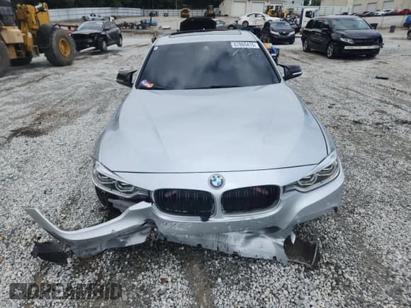 ✅ 2017 BMW 3 Series 340i • VIN: WBA8B3G30HNU36423 • Lot: 67865415. Listed on Copart with 80,204 mi. Free auction sales archive from the USA and detailed vehicle history report at DreamBid. Image 5.