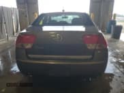 ✅ 2011 Mercury Milan • VIN: 3MEHM0HA0BR602273 • Lot: 62023565. Wystawiony na Copart z przebiegiem 220 474 mil. Bezpłatny archiwum sprzedaży aukcyjnych z USA i szczegółowy raport historii pojazdu na DreamBid. Zdjęcie 6.