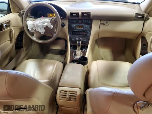 ✅ 2003 Mercedes-Benz C 240 • VIN: WDBRF81J23F365985 • Lot: 85212194. Wystawiony na Copart z przebiegiem 139 328 mil. Bezpłatny archiwum sprzedaży aukcyjnych z USA i szczegółowy raport historii pojazdu na DreamBid. Zdjęcie 8.