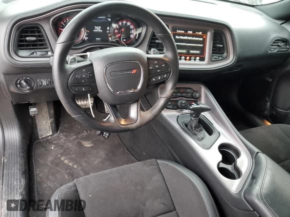 ✅ 2023 Dodge Challenger GT • VIN: 2C3CDZKG2PH512756 • Lot: 43626525. Wystawiony na Copart z przebiegiem 21 533 mil. Bezpłatny archiwum sprzedaży aukcyjnych z USA i szczegółowy raport historii pojazdu na DreamBid. Zdjęcie 8.