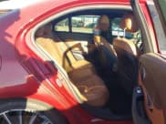 ✅ 2019 Mercedes-Benz C 300 • VIN: 55SWF8DB4KU308892 • Lot: 43566303. Wystawiony na IAAI z przebiegiem 170 253 mil. Bezpłatny archiwum sprzedaży aukcyjnych z USA i szczegółowy raport historii pojazdu na DreamBid. Zdjęcie 8.