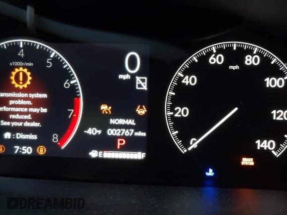 ✅ 2025 Honda Pilot Touring • VIN: 5FNYG1H73SB135449 • Lot: 43503585. Listed on IAAI with 2,767 mi. Free auction sales archive from the USA and detailed vehicle history report at DreamBid. Image 7.