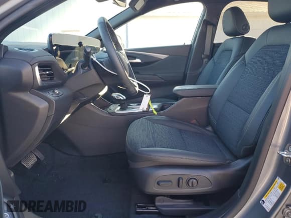 ✅ 2024 Buick Envista Preferred • VIN: KL47LAE20RB146738 • Лот: 92436695. Опубликован ранее на Copart с пробегом 1 448 миль. Бесплатный доступ к архиву аукционных продаж из США и подробный отчёт об истории автомобиля на DreamBid. Изображение 7.