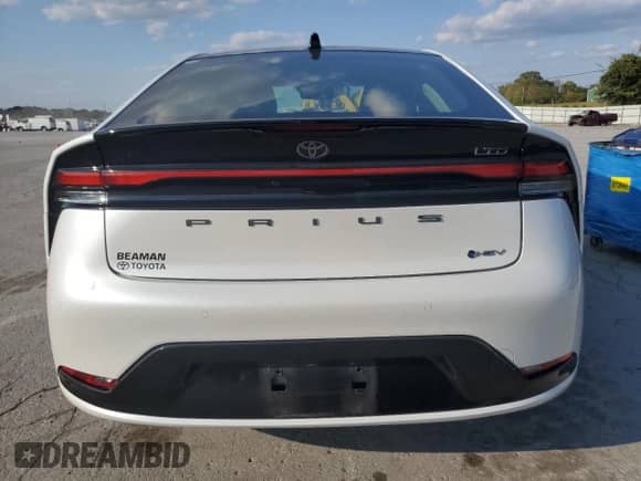 2024 Toyota Prius LE with VIN JTDADABU4R3017412, listed as a Copart auction lot 80199285 with 4,623 mi miles and Salvage title. Bid and sale history available at DreamBid. Image 6.